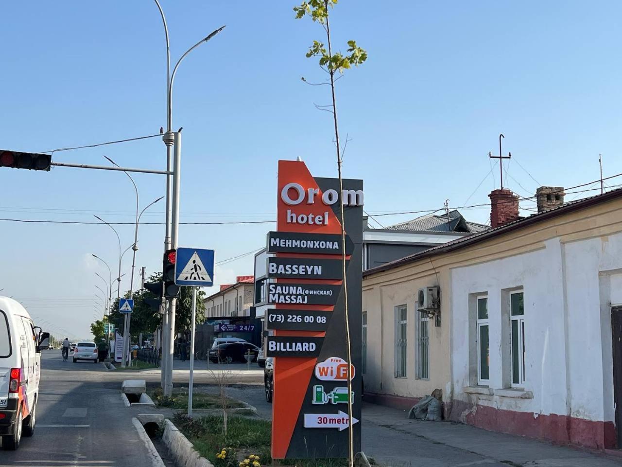 Orom Hotel Фергана Екстериор снимка