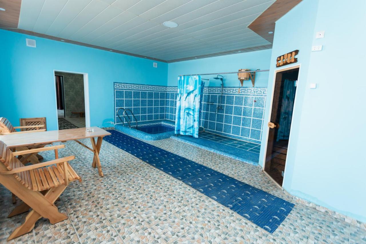 Orom Hotel Фергана Екстериор снимка