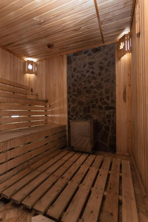 Orom Hotel Фергана Екстериор снимка